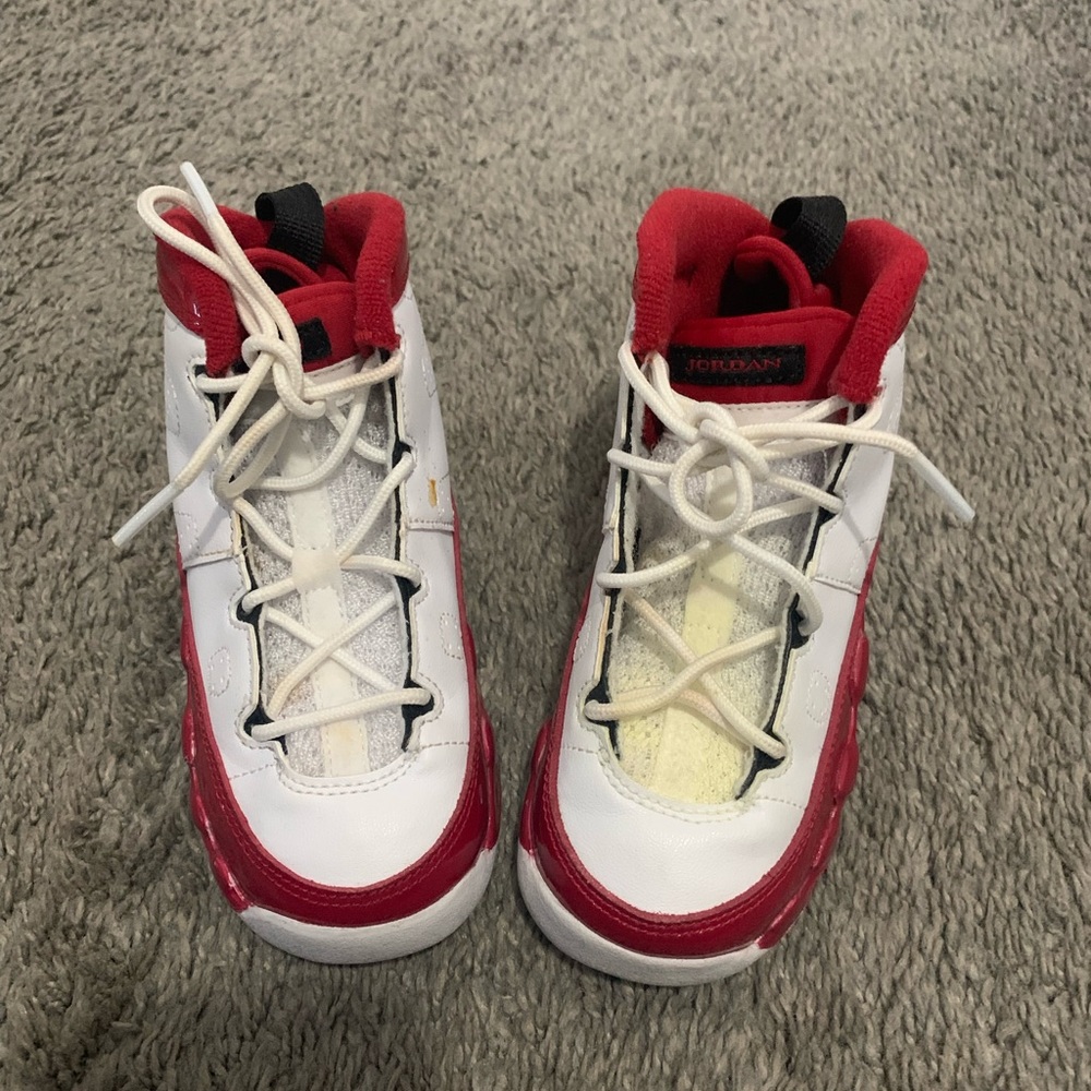Jordan Retro 9